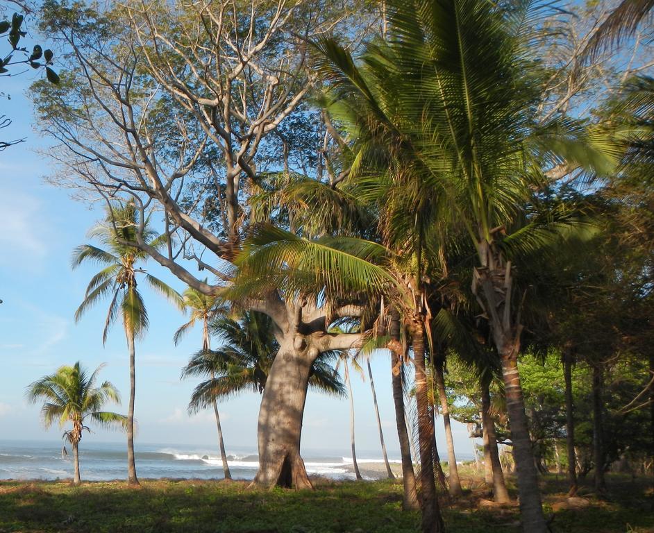 Punta Roca Surf Resort La Libertad Esterno foto